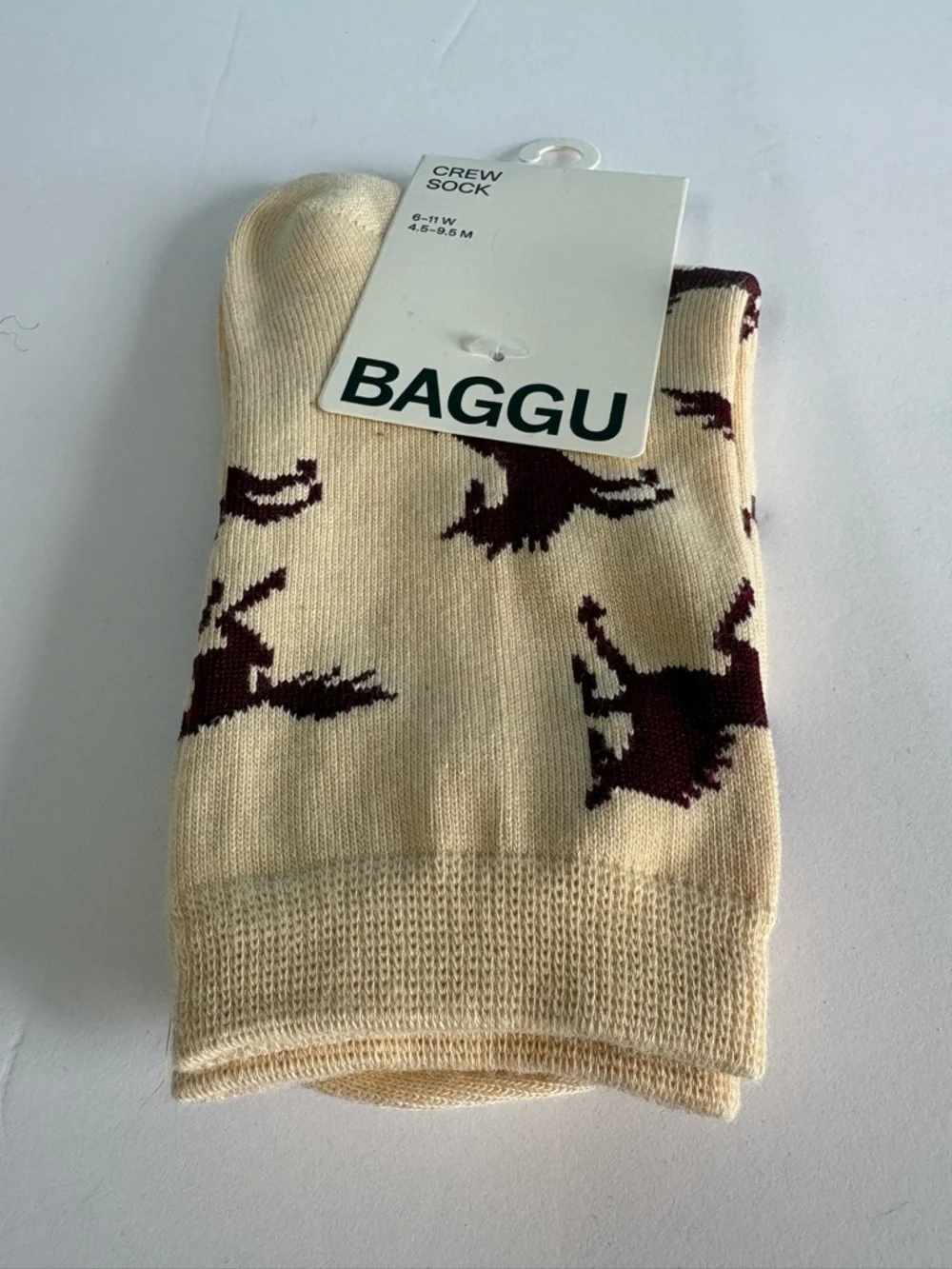 NWT BAGGU Crew Socks